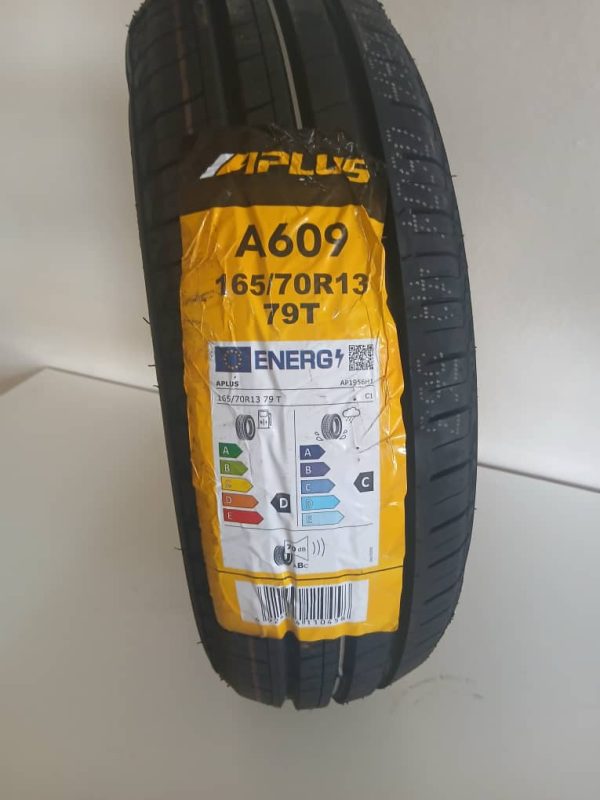 WhatsApp Image 2025-12-20 at 6.21.12 PM (1) NEUMÁTICOS 165 70 13